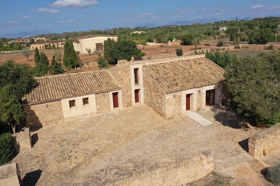 Deluxe Suite Two-Story